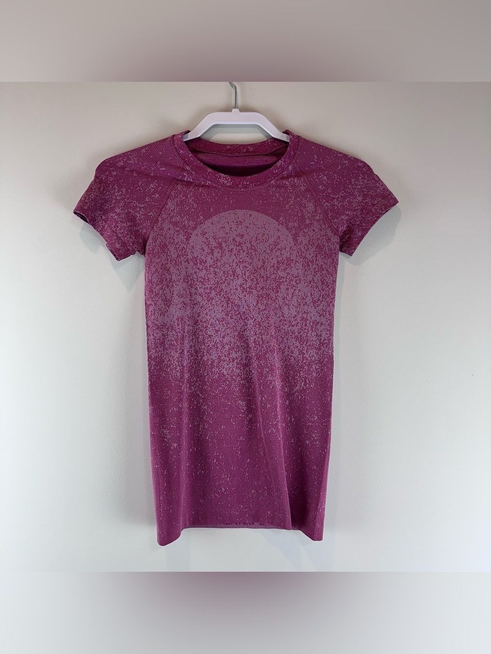 Lululemon Gradient Pink Peony Athletic Swiftly Tech Short Sleeve 2.0 Shirt 2